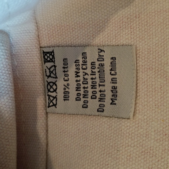 NWT Universal Studios Pink & White Canvas  Tote Bag - Picture 6 of 7